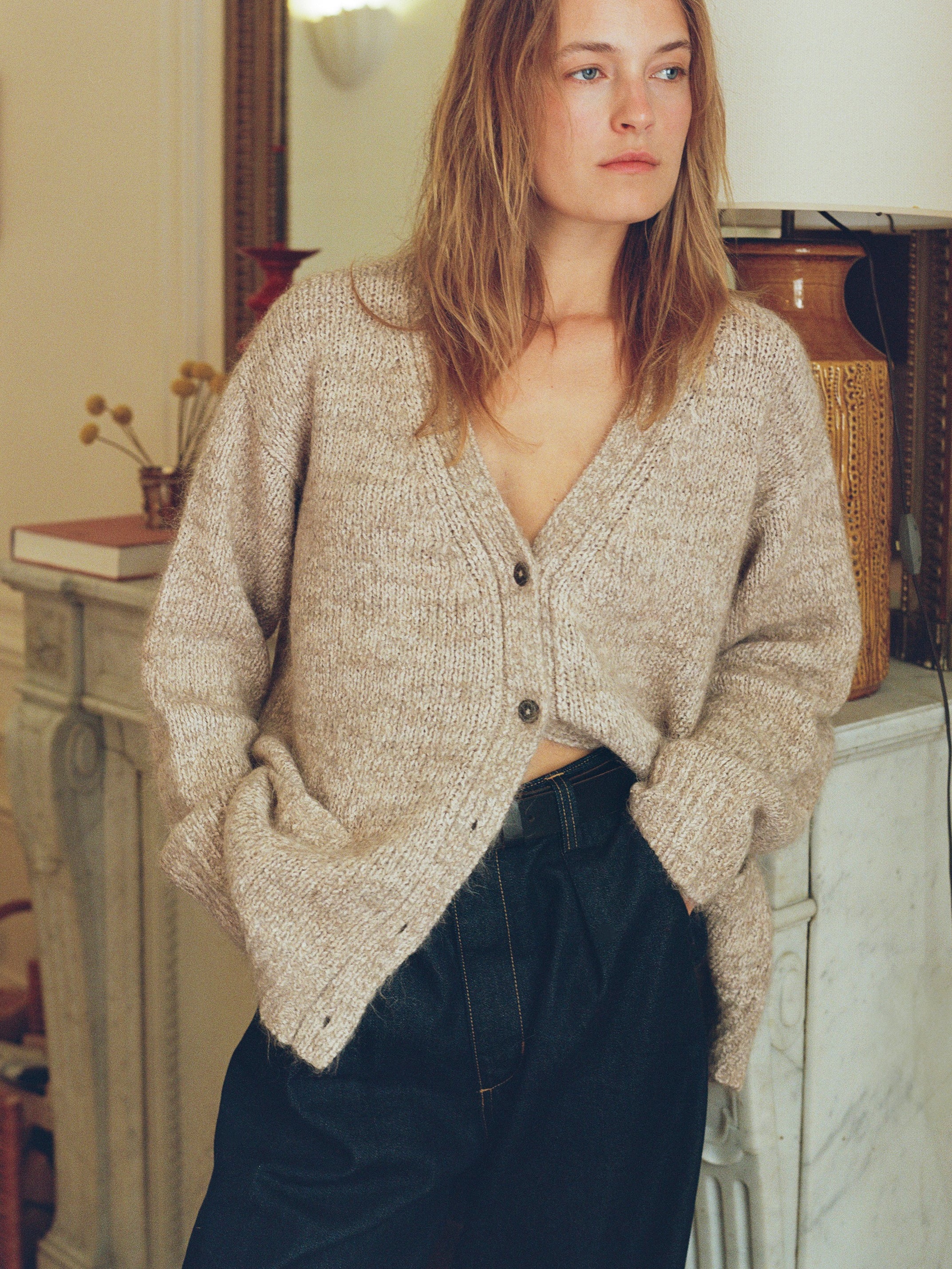 Rory Cardigan, Suri Bouclé, Marled Ash - Image 4